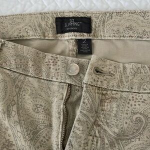 Chicos So Slimming Sz 2 (12- Actual 37x30.5) Beige Paisley Print Jeans EUC